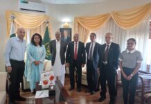 L-R; Mr. Shameel Mohideen-Vice President SLPBC, Ms. Asmma Kamal-Trade and Investment Attaché, High Commission of Pakistan, His Excellency Major General (R) Faheem Ul Aziz, HI (M)-High Commissioner of Pakistan in Sri Lanka, Mr. Indra Kaushal Rajapaksha-President SLPBC, Mr. Wasantha de Silva-Vice President SLPBC, Mr. Ehab Razak-Committee Member SLPBC, Ms. Dilini Yasendra-Secretariat The Ceylon Chamber of Commerce
